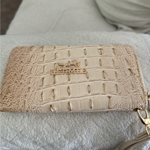 ONE DAY SALE!!! Hermes Kelly Cherve Wallet - Picture 1 of 2